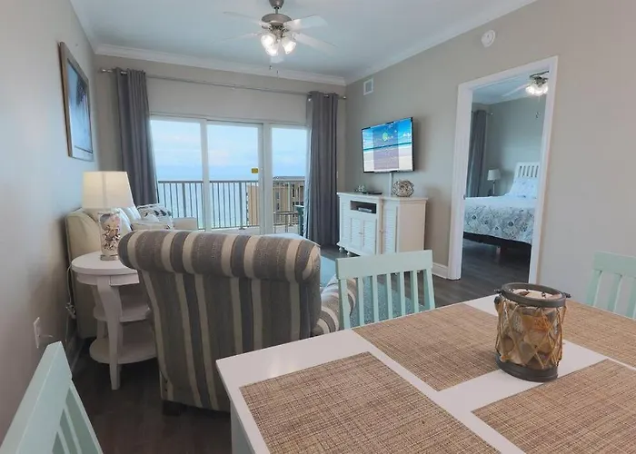 Apartment 10th Floor Crystal Tower 2 Bedroom With 2 Outdoor Pools, Lazy River, Heated Indoor Pool, And Direct Access Gulf Shores